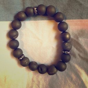 Green stretchy brastlet, stone